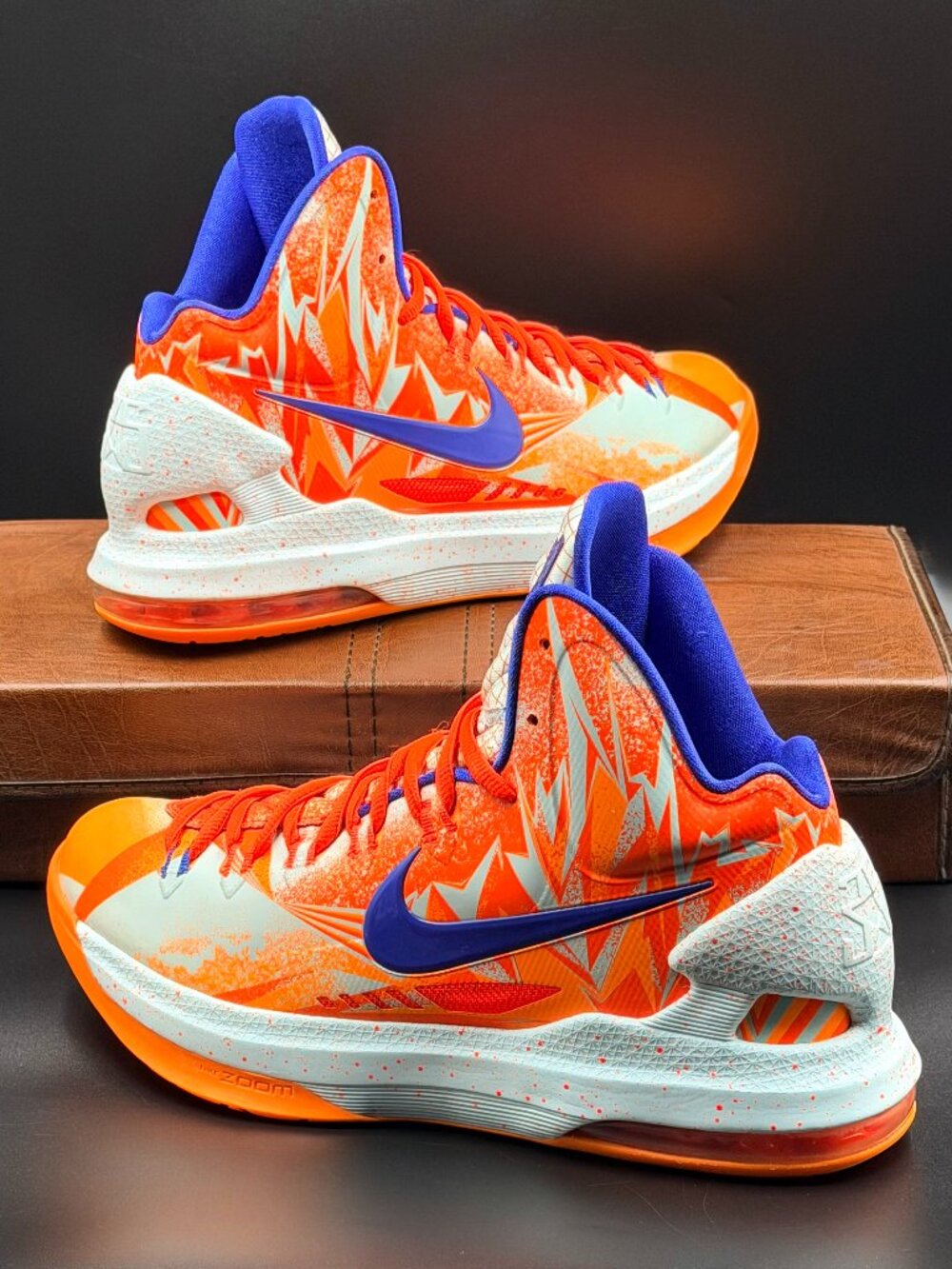 Rare - Nike KD V 5 EASTER -  “LOOK SEE” SAMPLE 🔥